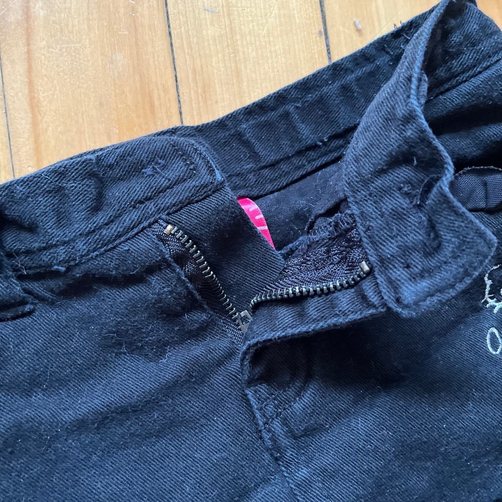 Hello Kitty by Sanrio Black Denim Skirt Girls Size 6 Ruffle Hem Embroidered